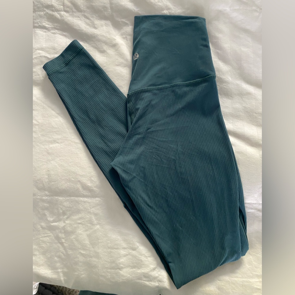 Lululemon ribbed align leggings sz 4